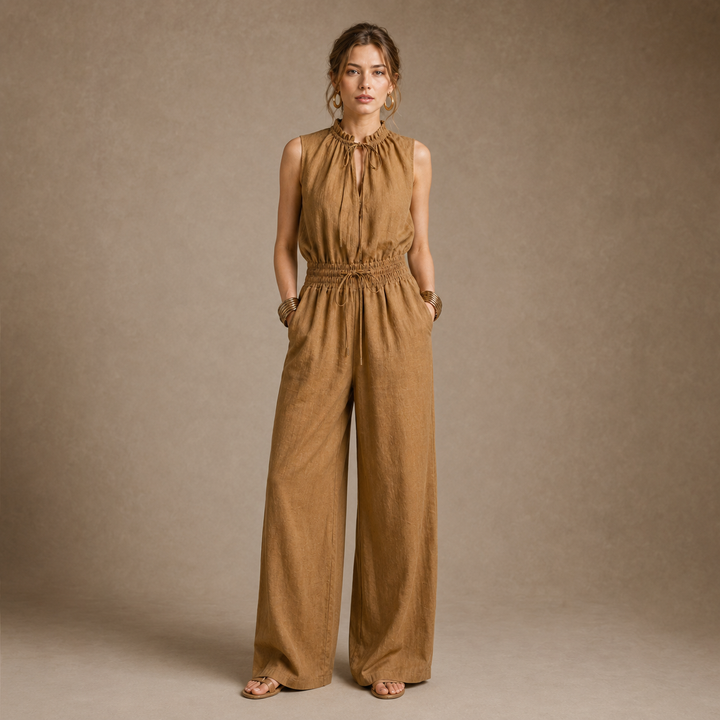 Nao | Kamelfarbener Rollkragen-Jumpsuit mit weitem Bein